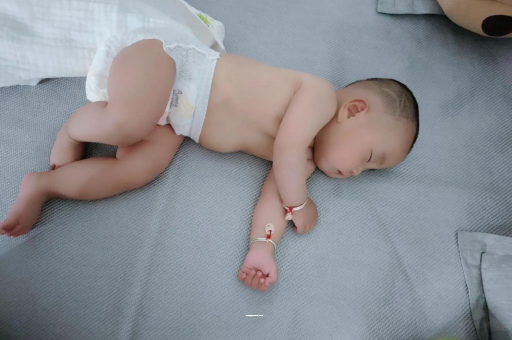 鹰潭宝宝高烧怎么处理